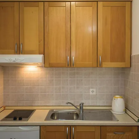 Apartament Stunning In With Wifi Makarska